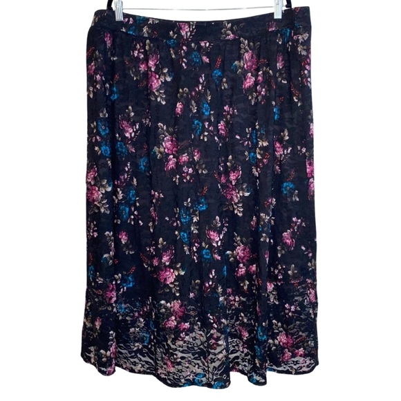 Lane Bryant Mock Wrap Black Floral Lace Skirt Hi Low Midi Size 22/24 - Picture 4 of 10